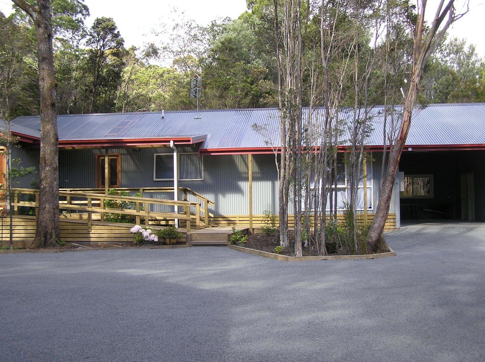 The Crays Accommodation Strahan Bagian luar foto
